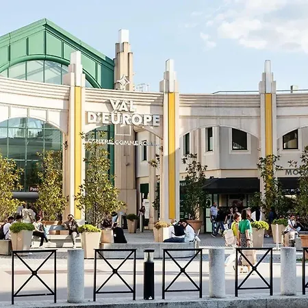 Appartement Val D'europe - Parking Prive Gratuit - Rer A - Proche Disneyland Paris *